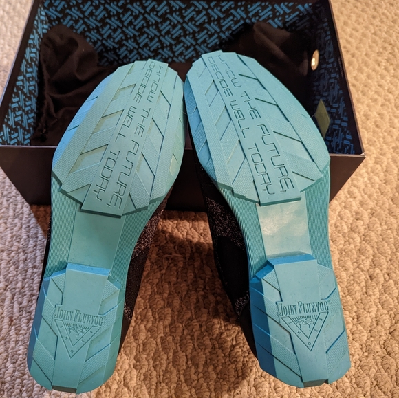 Unworn Fluevogs - Picture 2 of 3